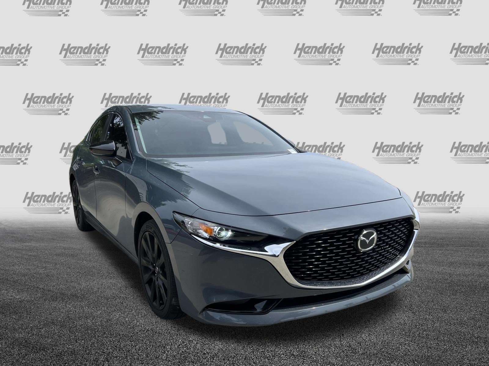 Used 2022 MAZDA MAZDA3 s FWD image 2
