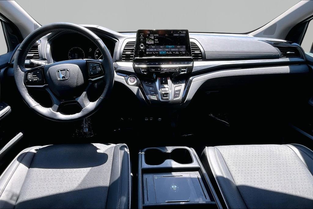 Used 2025 Honda Odyssey Elite image 8