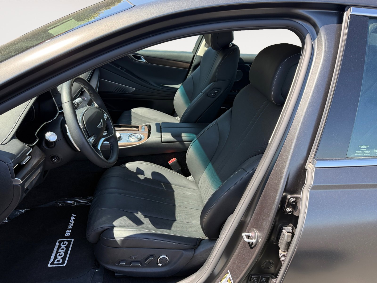 Used 2024 Genesis G80 image 10