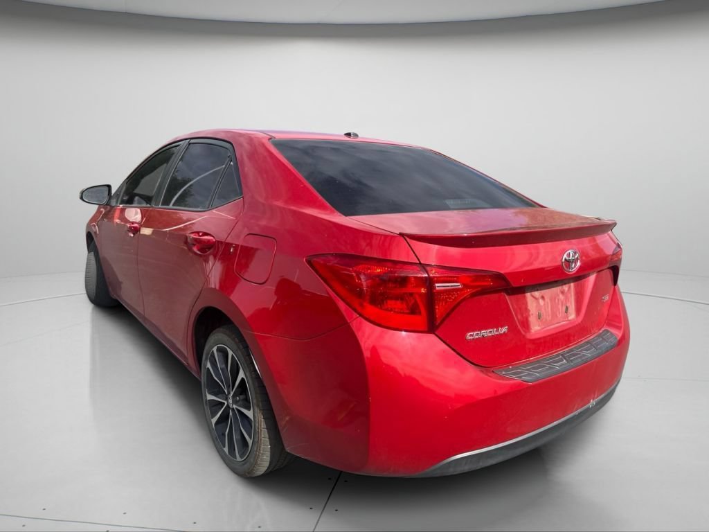 Used 2017 Toyota Corolla SE w/ SE Premium Package FWD image 12