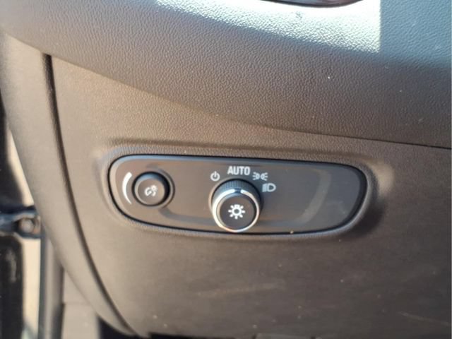 Used 2023 Chevrolet Equinox RS w/ LPO, Floor Liner Package AWD/4WD image 31