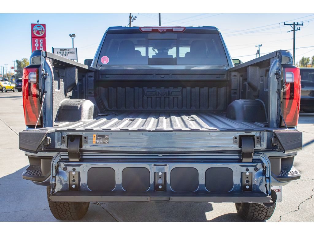 New 2026 GMC Sierra 3500 Denali w/ Denali Reserve Package image 13