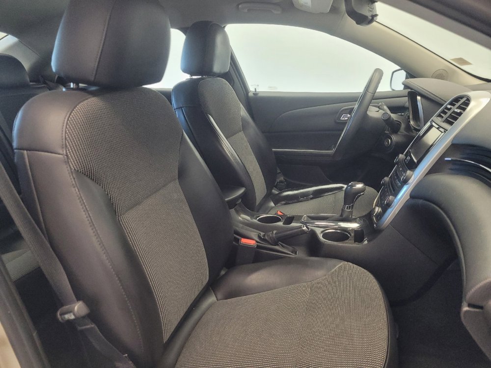 Used 2014 Chevrolet Malibu LT image 21
