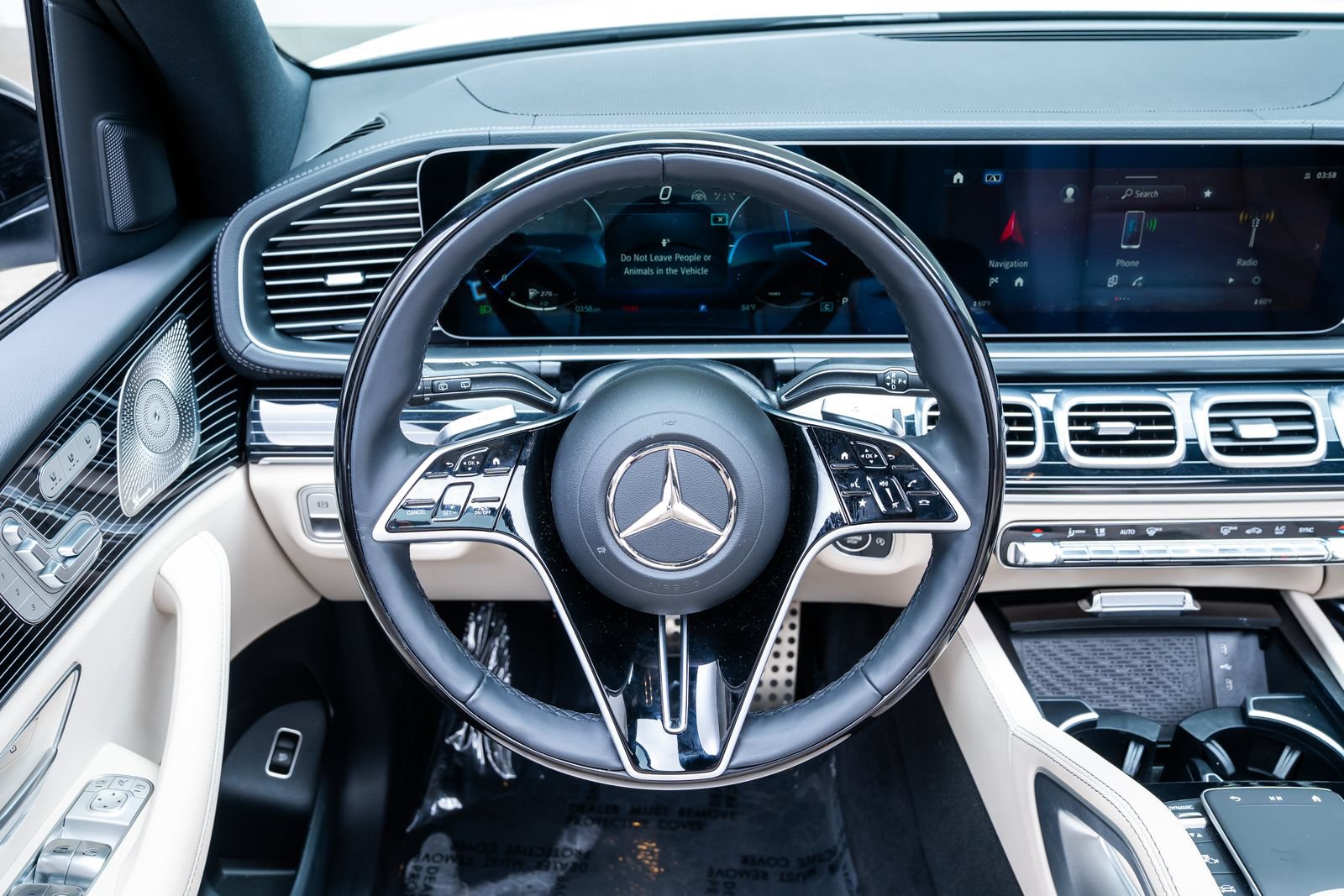 Used 2025 Mercedes-Benz GLS 450 4MATIC image 11