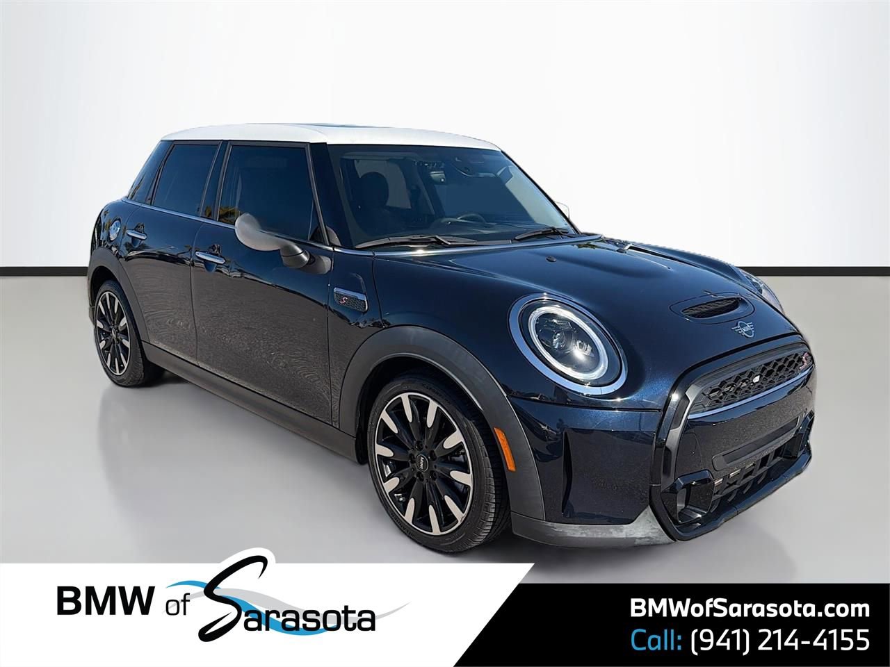 Used 2022 MINI Cooper S image 1