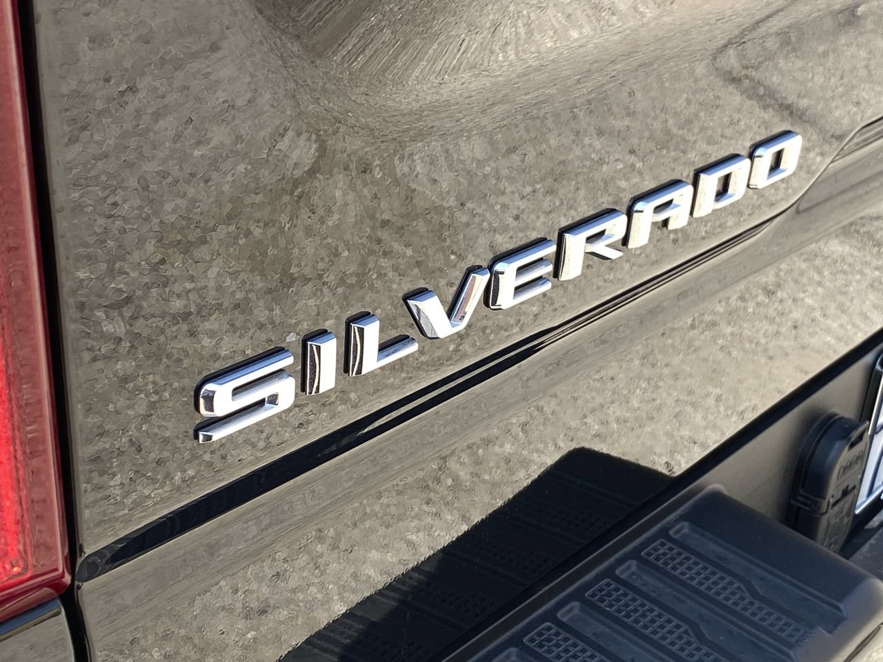 Used 2024 Chevrolet Silverado 1500 Custom Trail Boss AWD/4WD image 5