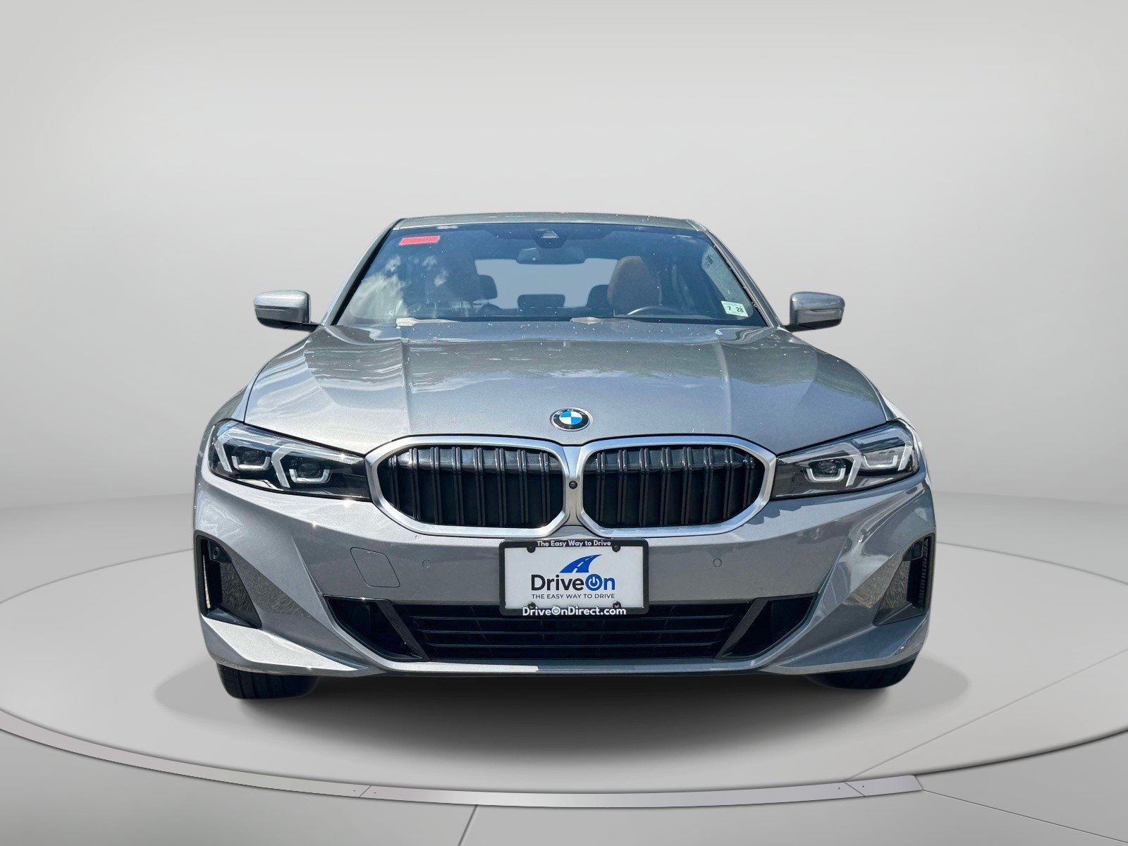 Used 2023 BMW 330i xDrive Sedan w/ Premium Package AWD/4WD image 2
