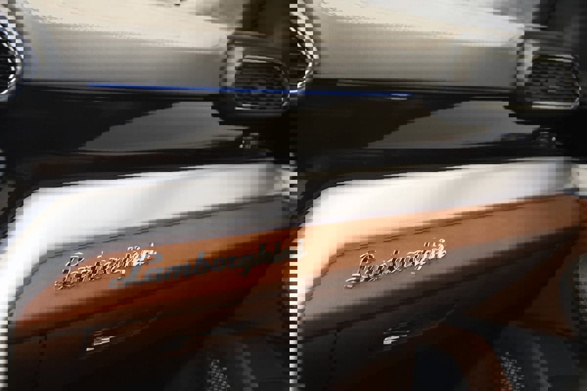 Used 2019 Lamborghini Urus image 51