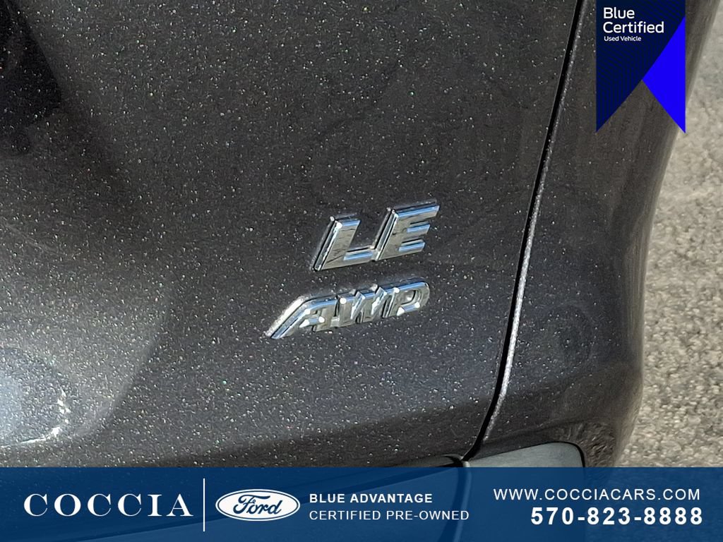 Used 2021 Toyota RAV4 LE AWD/4WD image 29
