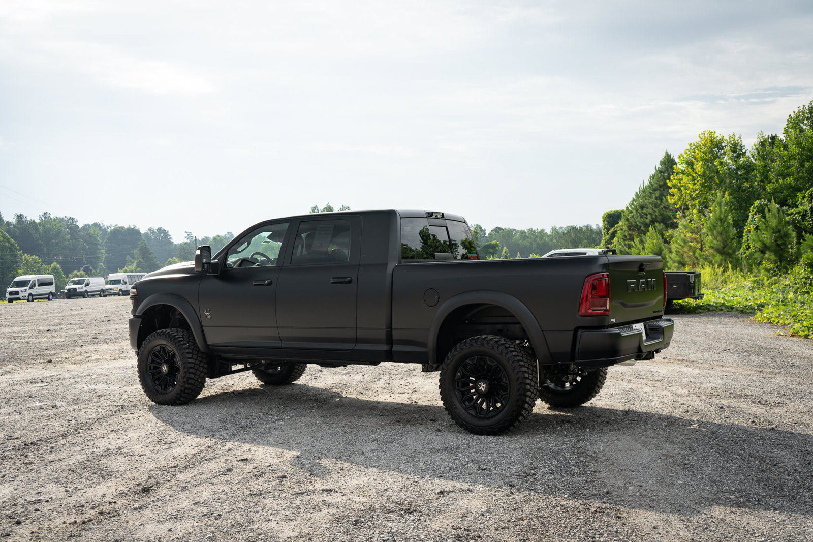 New 2026 RAM 2500 Laramie w/ Night Edition AWD/4WD image 15