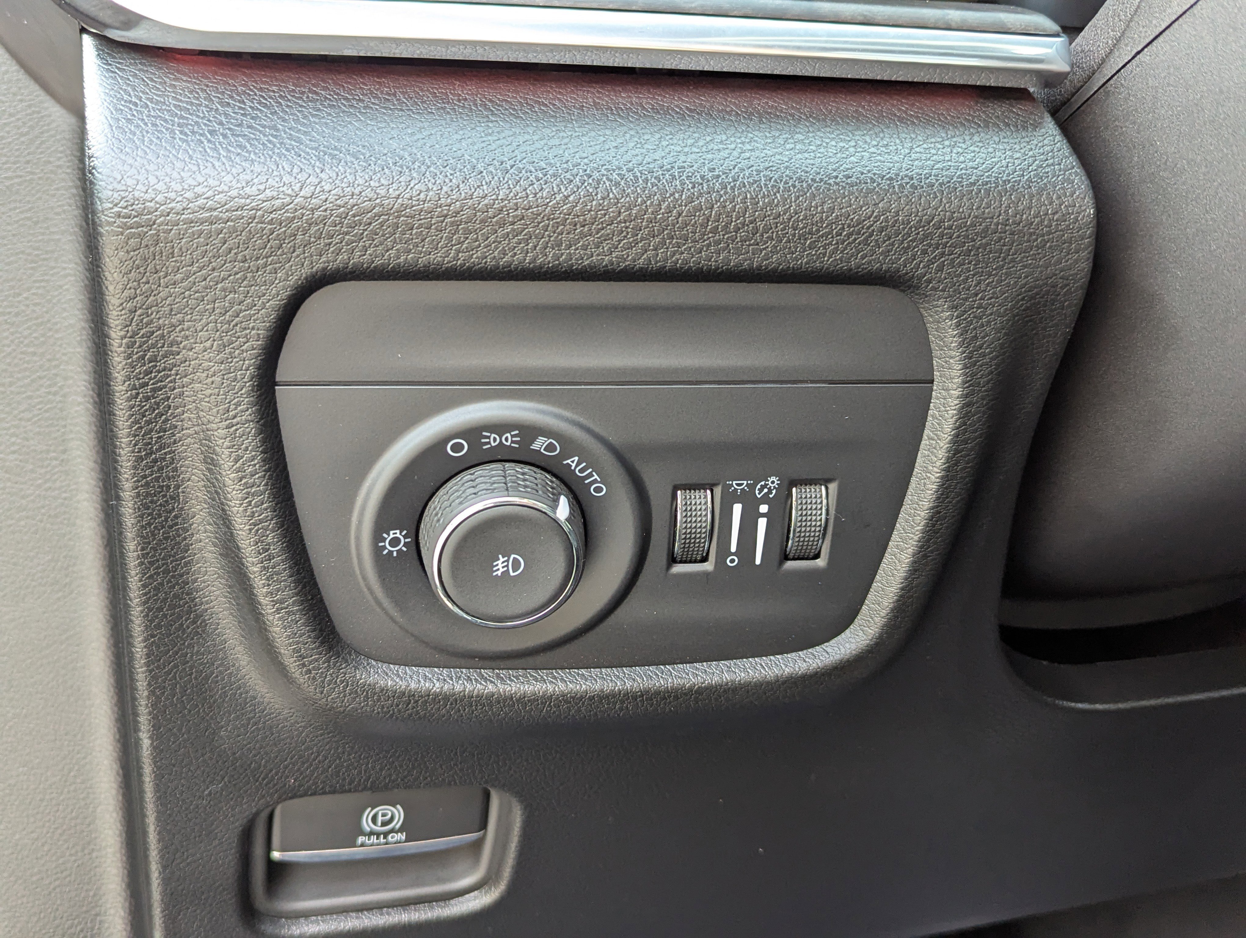 Certified 2024 Jeep Grand Cherokee L Overland w/ Trailer Tow Package image 21