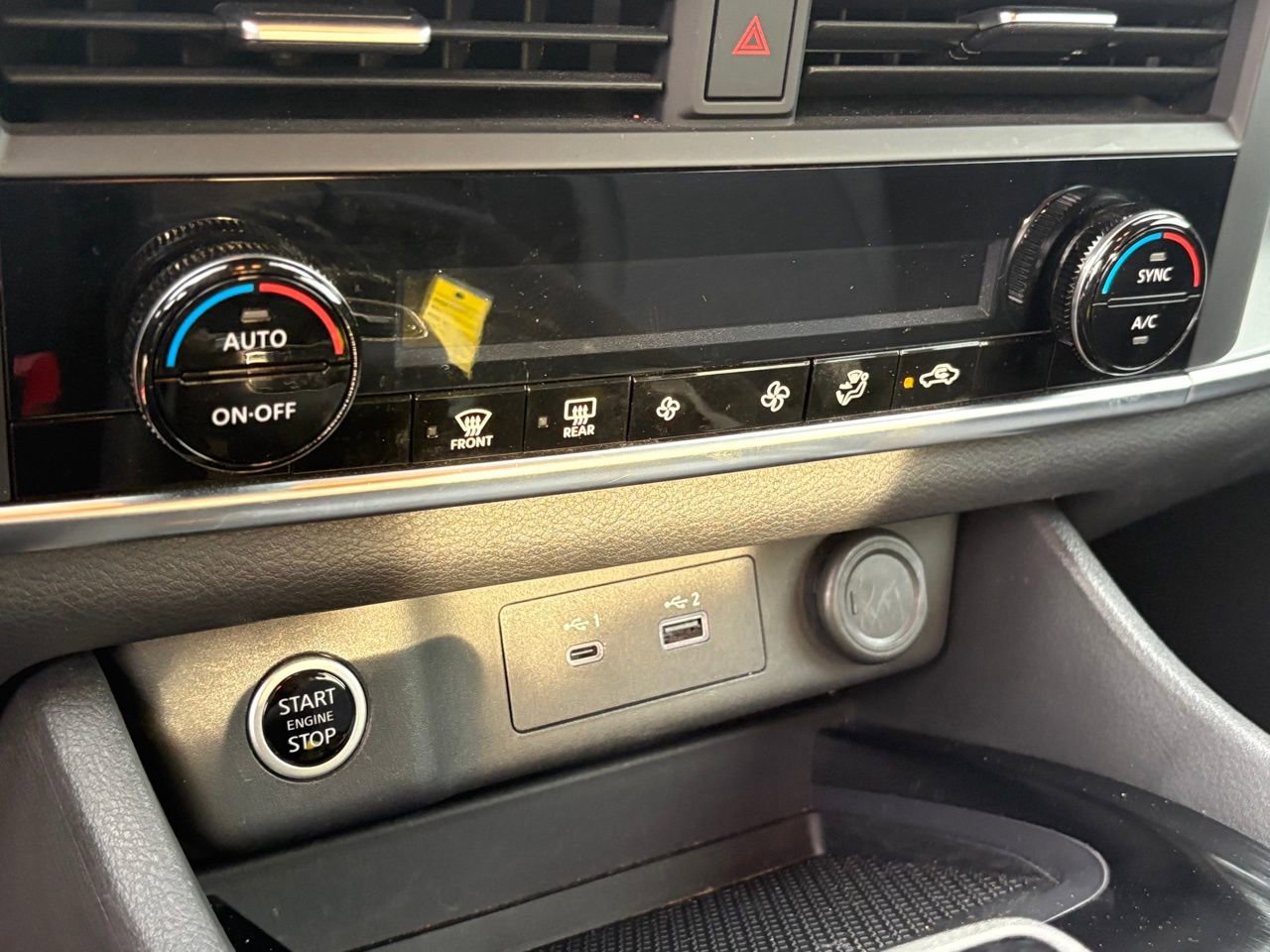 Certified 2023 Nissan Rogue SV image 15