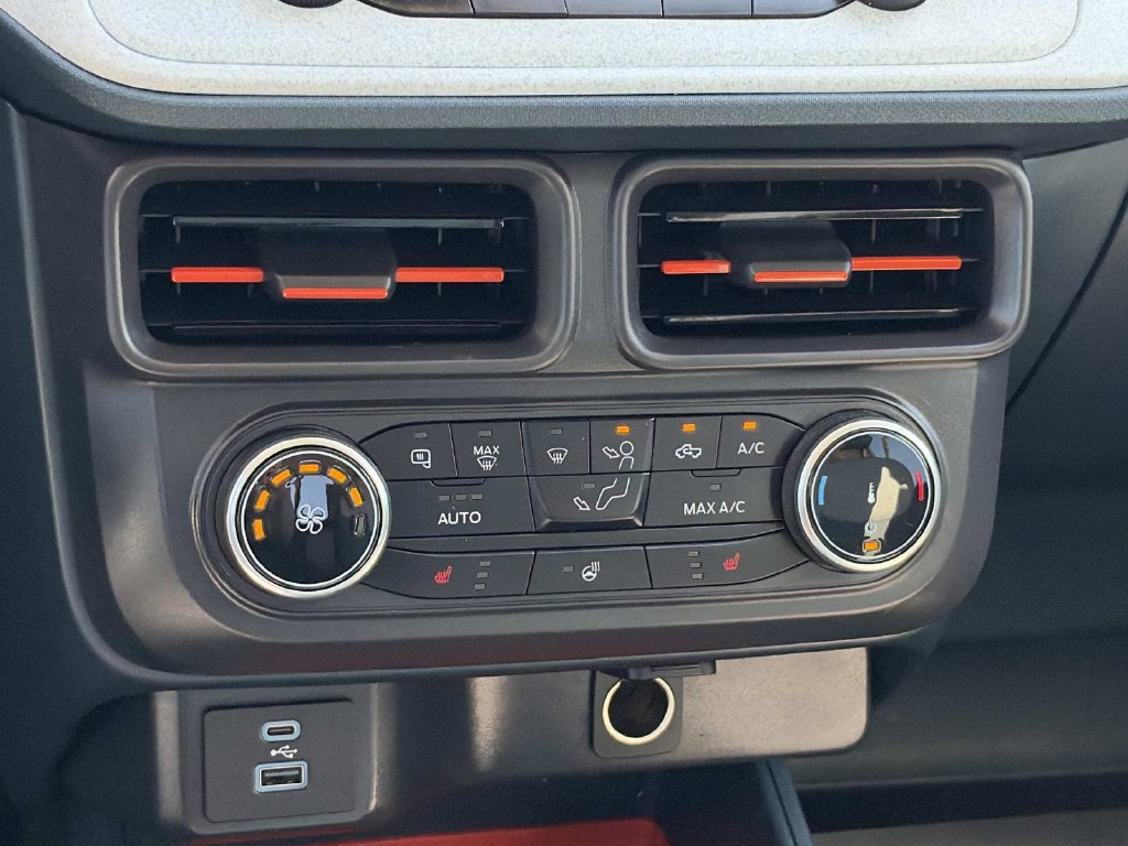 Certified 2023 Ford Maverick AWD SuperCrew image 16