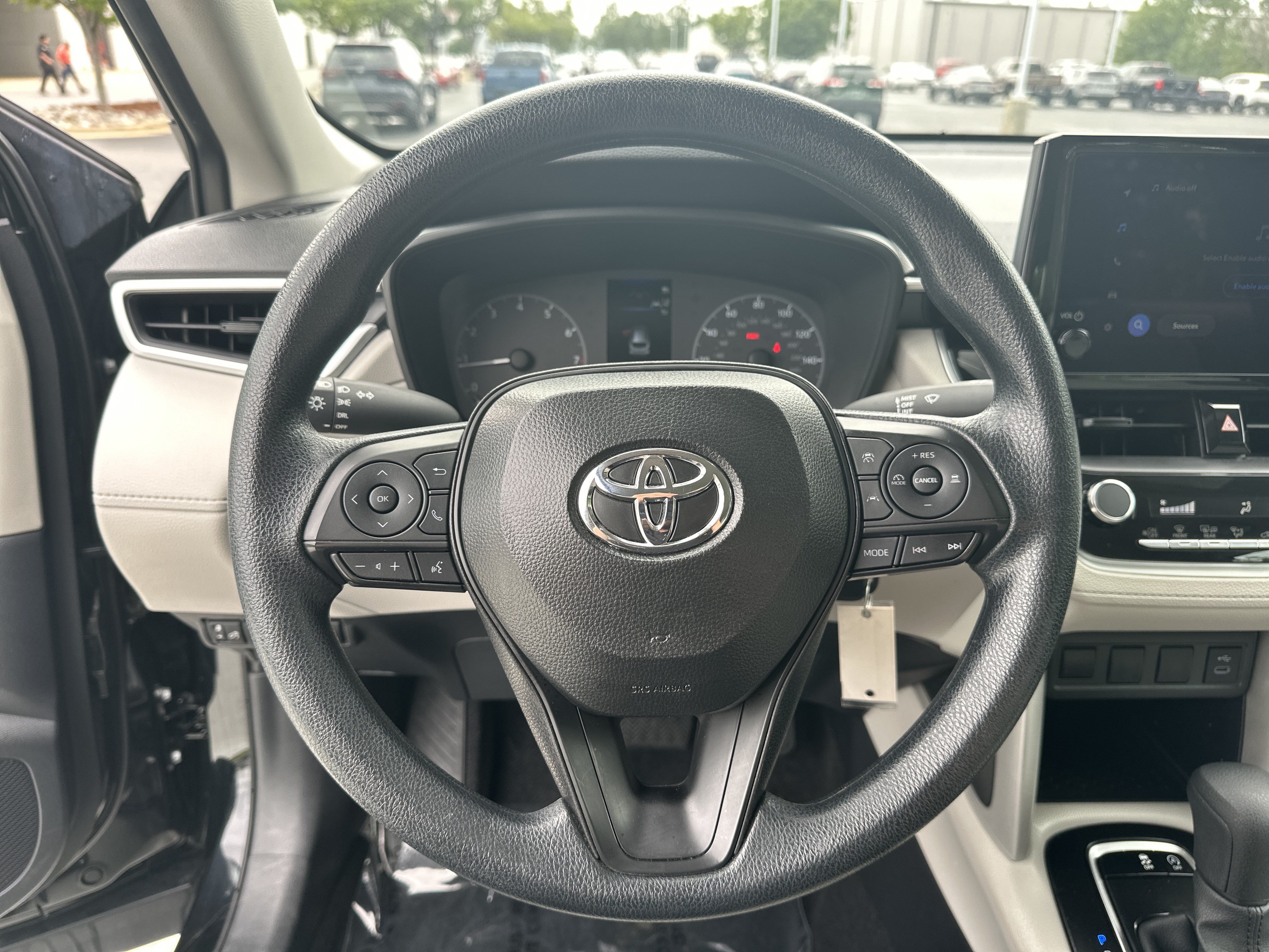 Certified 2025 Toyota Corolla Cross L FWD image 18
