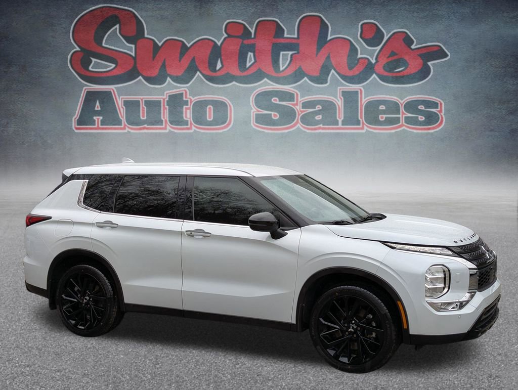Used 2024 Mitsubishi Outlander SE