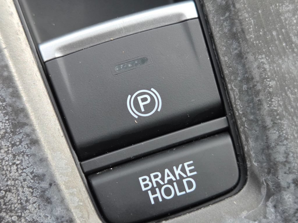 Certified 2018 Honda Accord EX image 10
