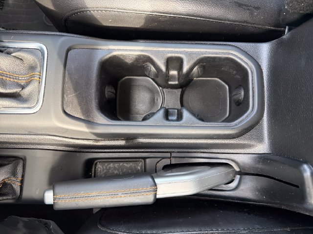 Used 2021 Jeep Gladiator Overland AWD/4WD image 23