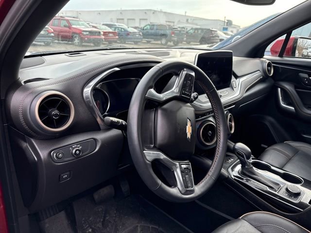 Used 2023 Chevrolet Blazer Premier image 8
