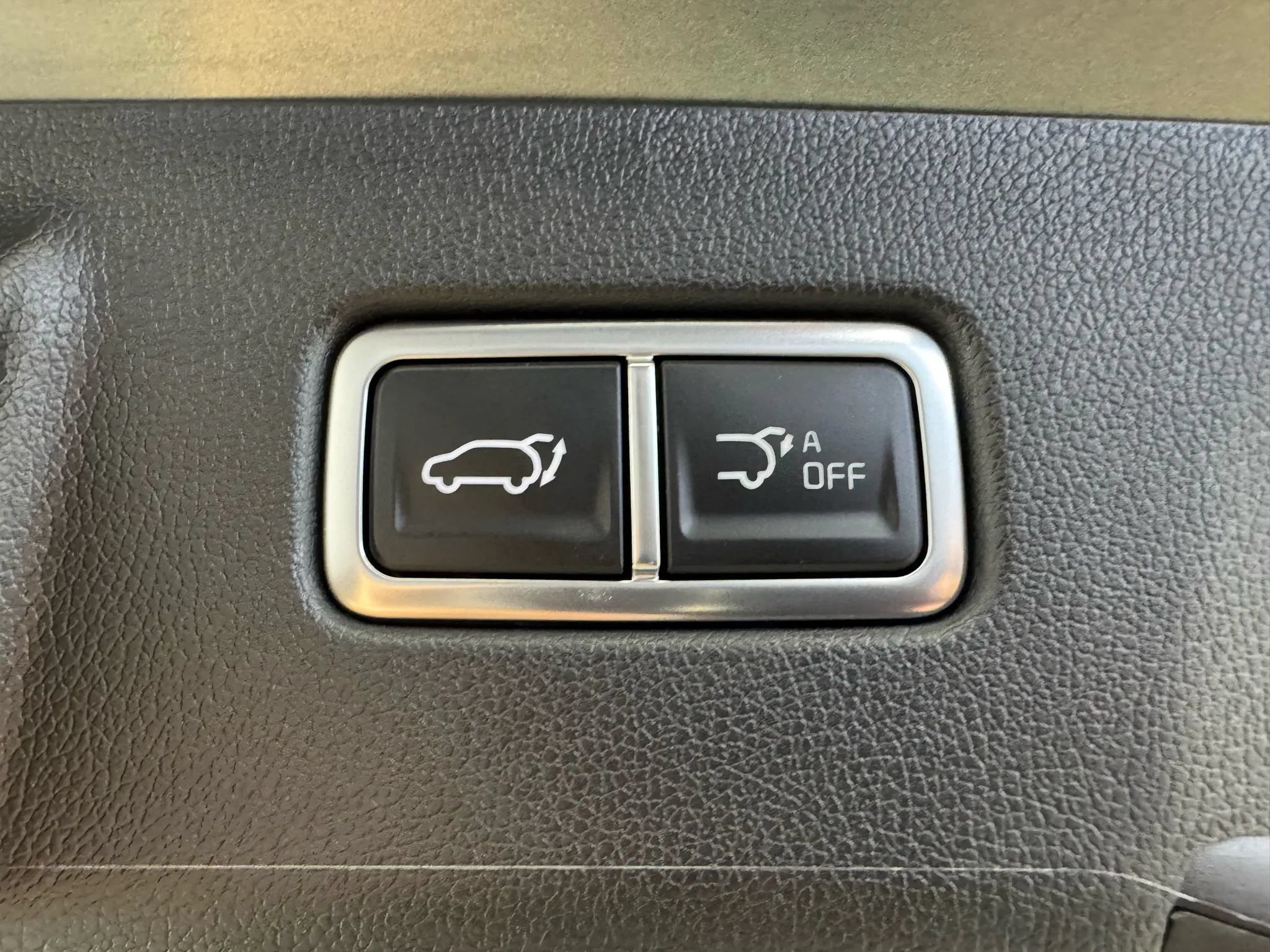 Used 2025 Kia Sorento SX AWD/4WD image 30