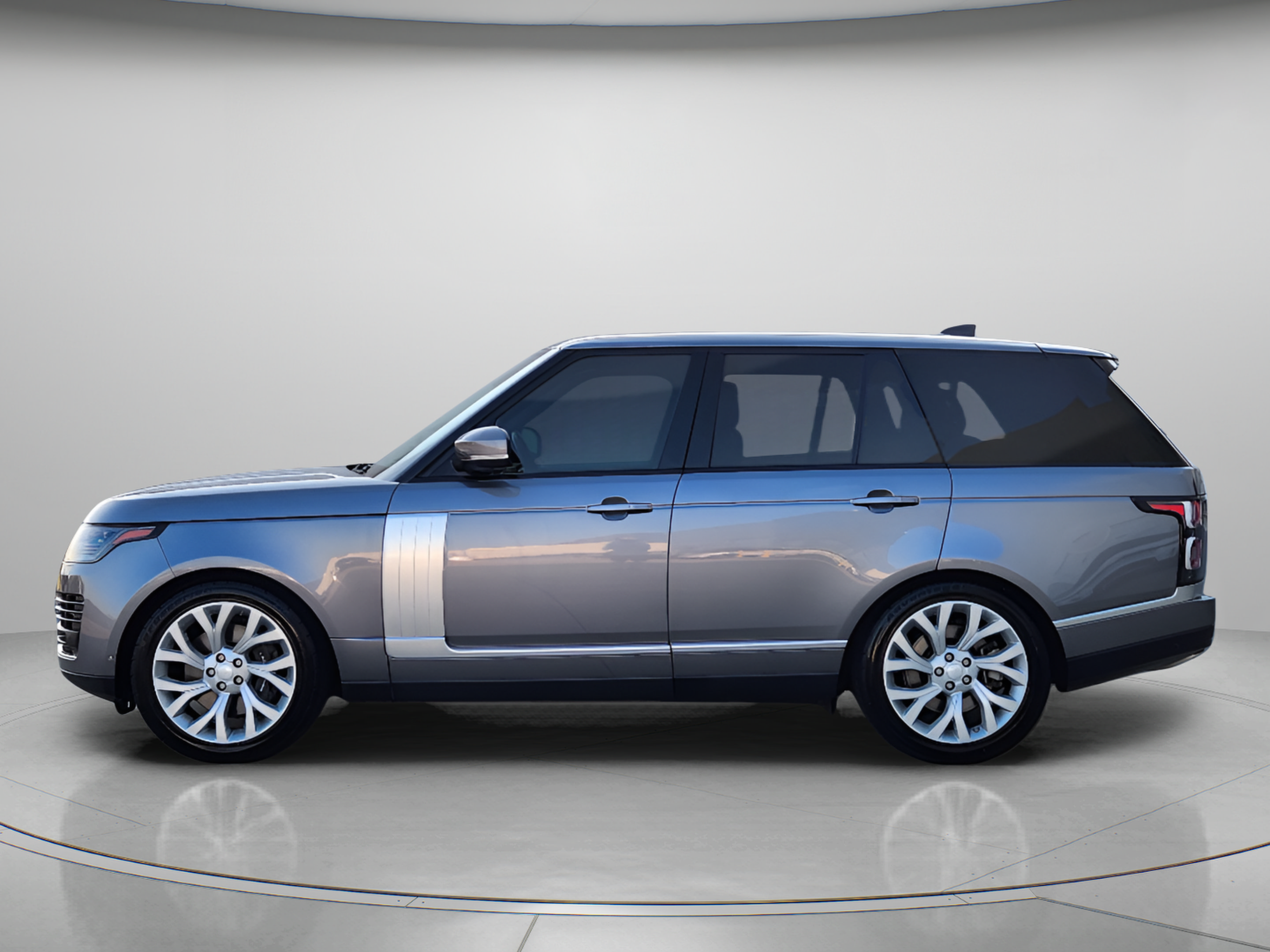 Used 2021 Land Rover Range Rover Westminster Edition AWD/4WD image 2