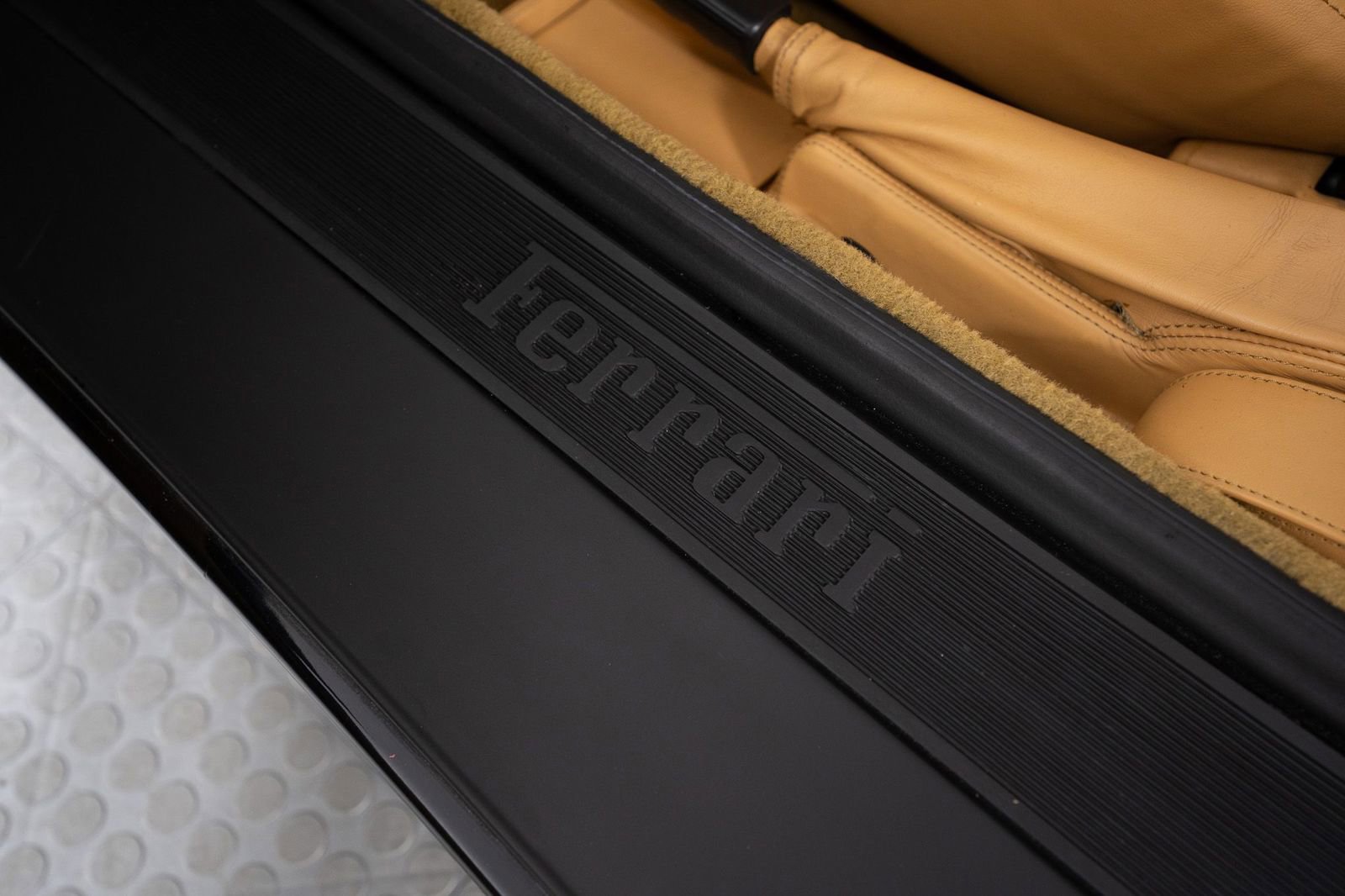 Used 1997 Ferrari F355 Spider image 22