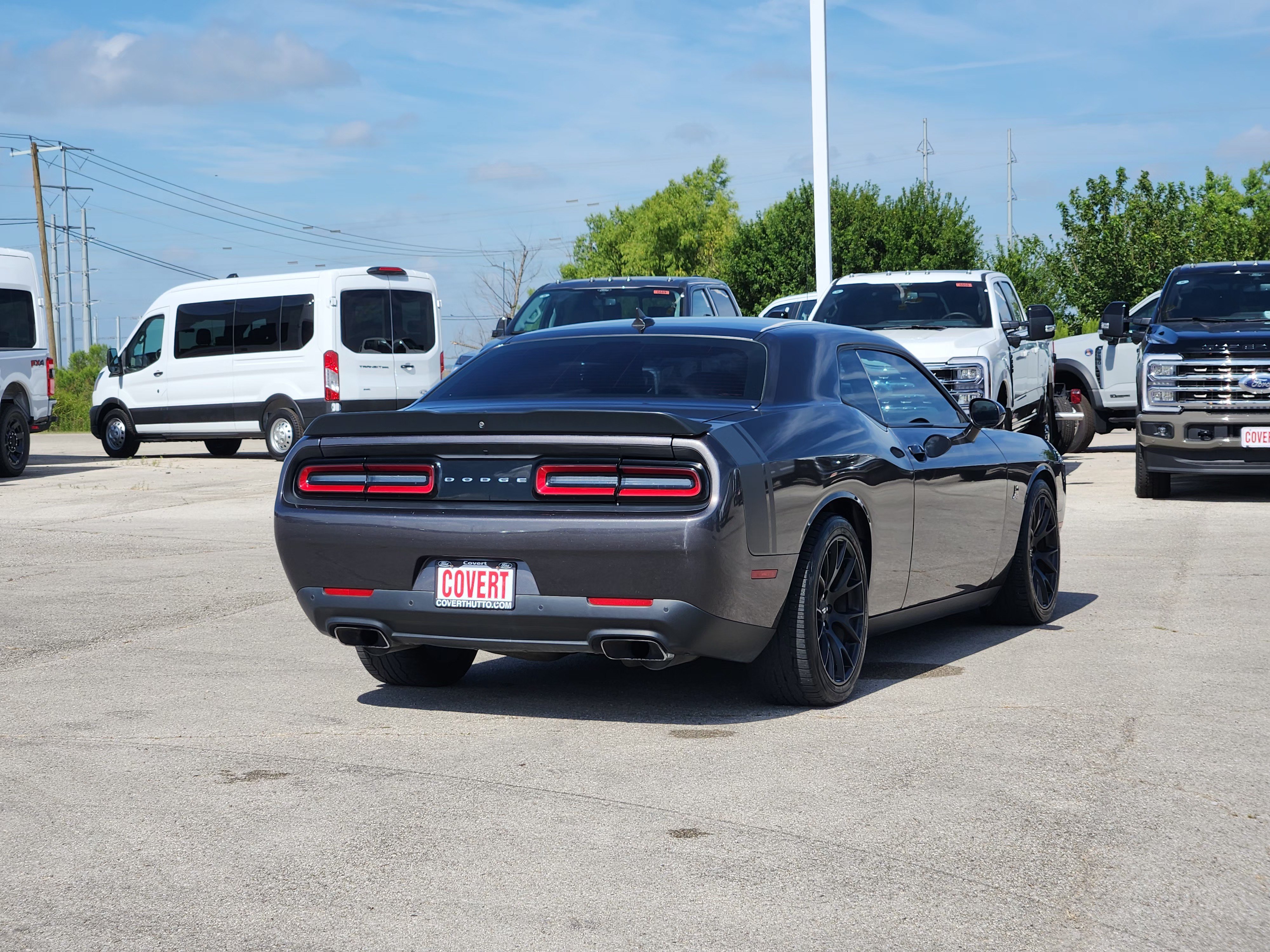 Used 2017 Dodge Challenger R/T Scat Pack w/ Dynamics Package RWD image 7