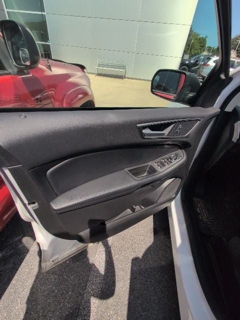 Used 2021 Ford Edge SE AWD/4WD image 14
