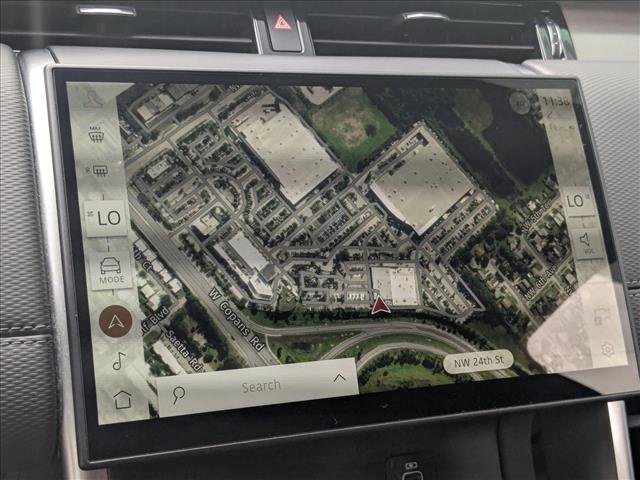 Used 2024 Land Rover Discovery Sport Dynamic SE image 14