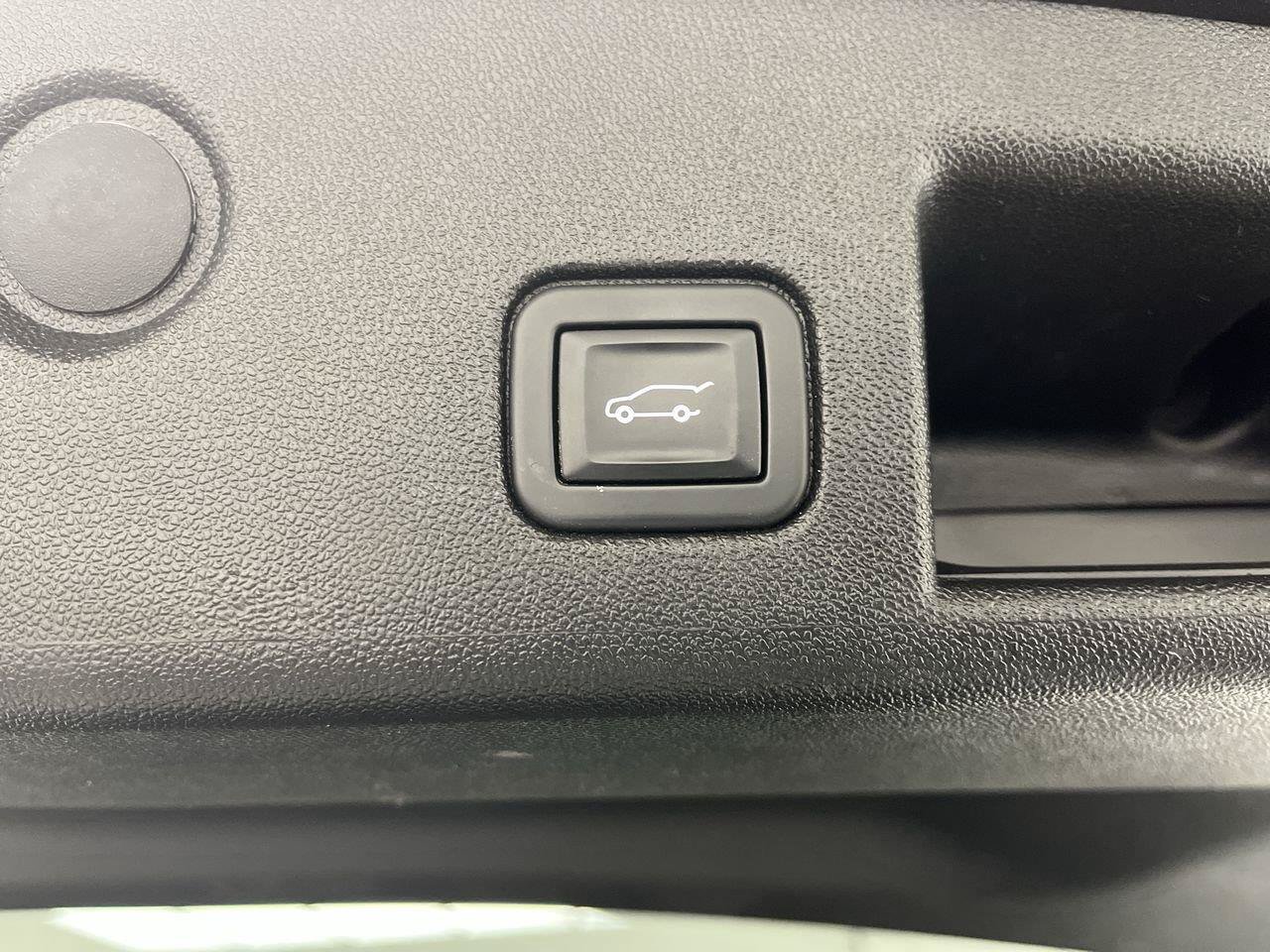 Certified 2020 Chevrolet Equinox LT FWD image 30