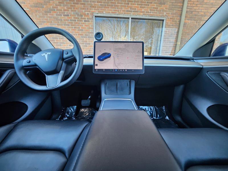 Used 2023 Tesla Model Y RWD image 40