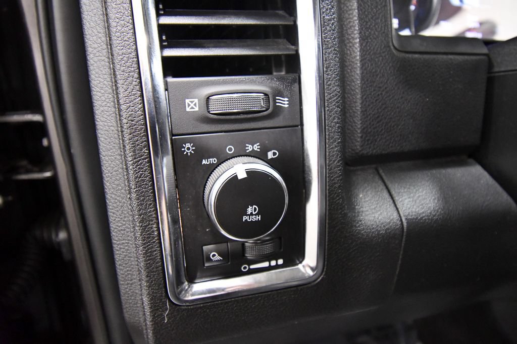 Used 2017 RAM 2500 Laramie w/ Sport Appearance Group AWD/4WD image 19