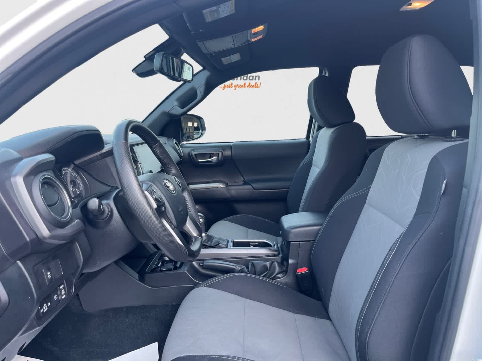 Used 2023 Toyota Tacoma TRD Sport AWD/4WD image 13