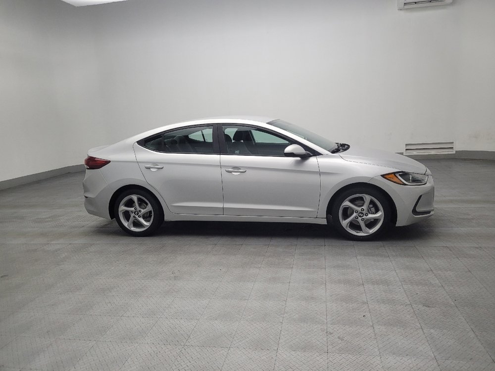 Used 2018 Hyundai Elantra SE image 11
