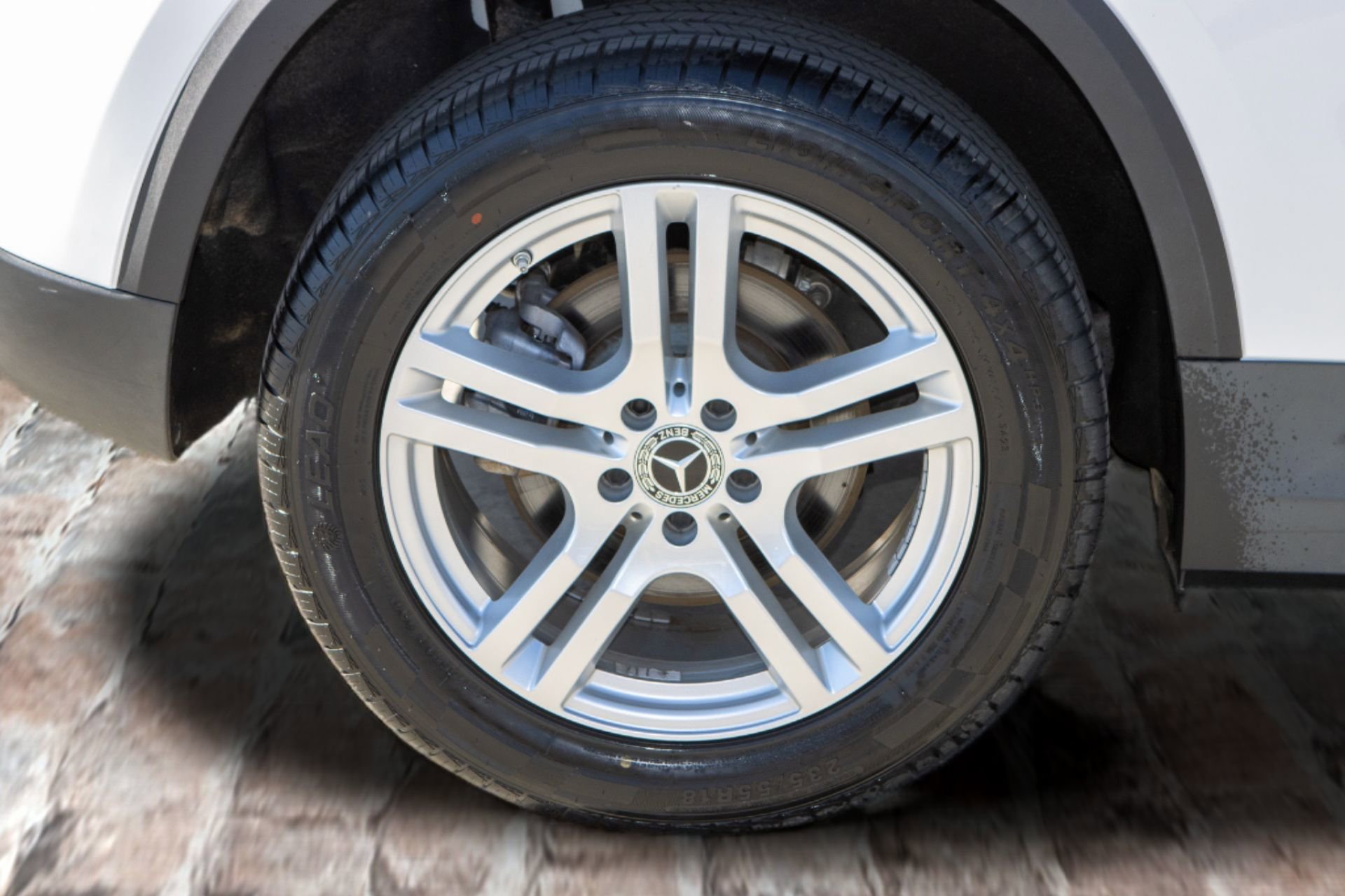 Used 2022 Mercedes-Benz GLA 250 w/ Premium Package Lite image 37