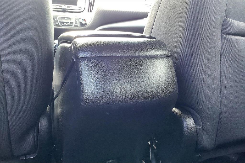 Used 2022 Chevrolet Malibu LS image 39