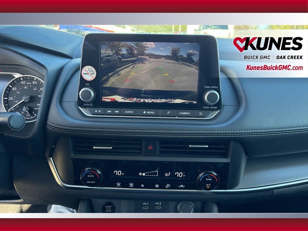 Used 2024 Nissan Rogue SV image 22