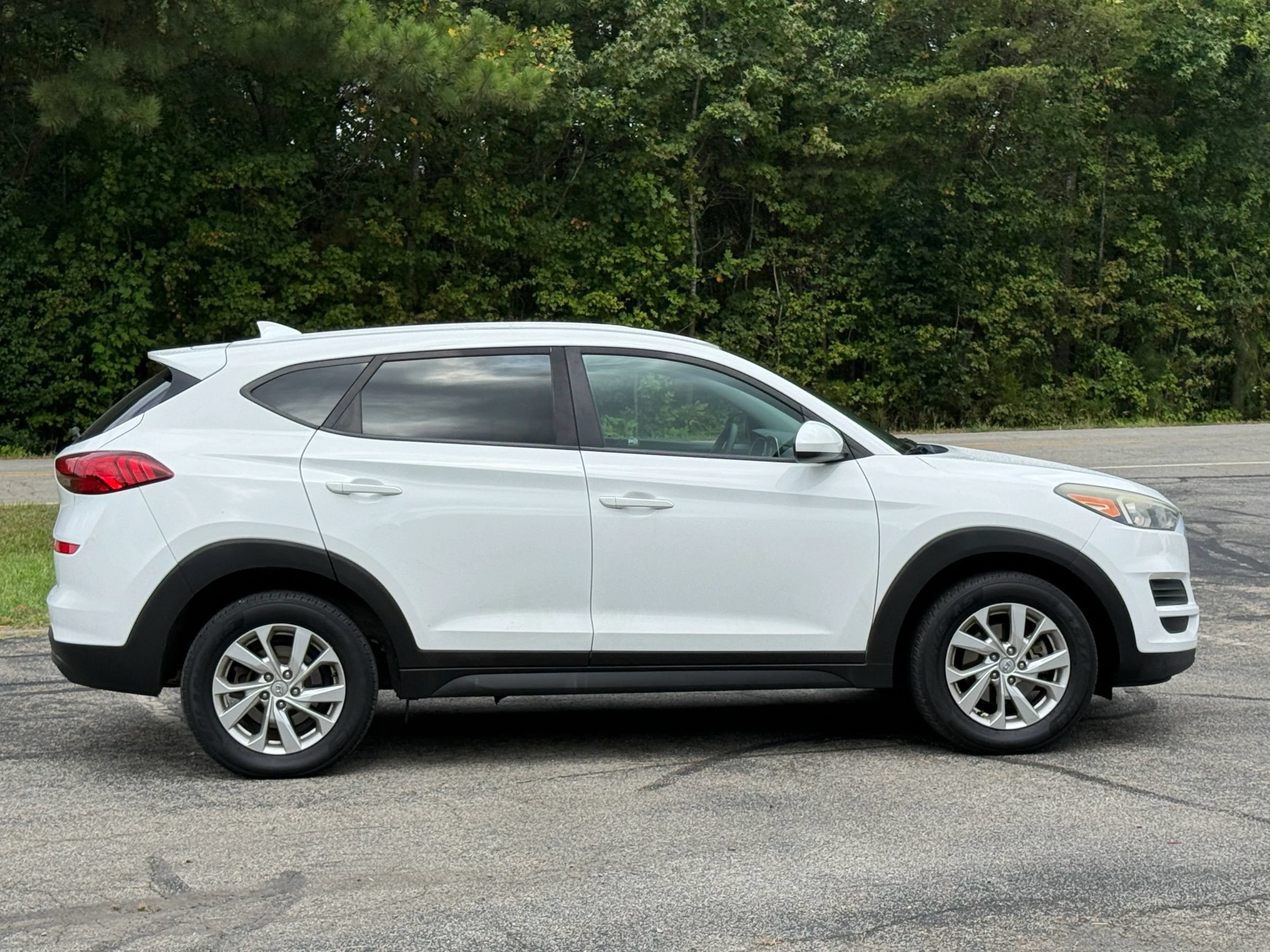 Used 2019 Hyundai Tucson SE FWD image 3