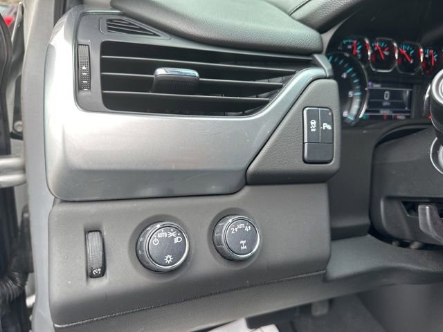 Used 2019 Chevrolet Tahoe LS AWD/4WD image 16