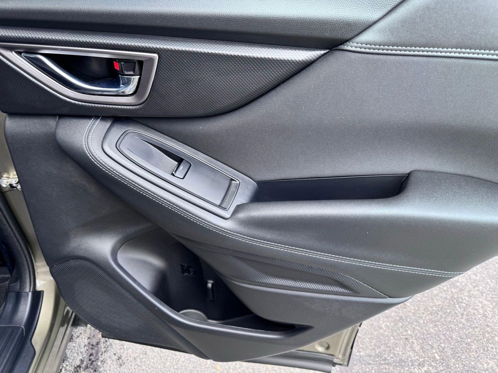 Used 2023 Subaru Forester Premium AWD/4WD image 17