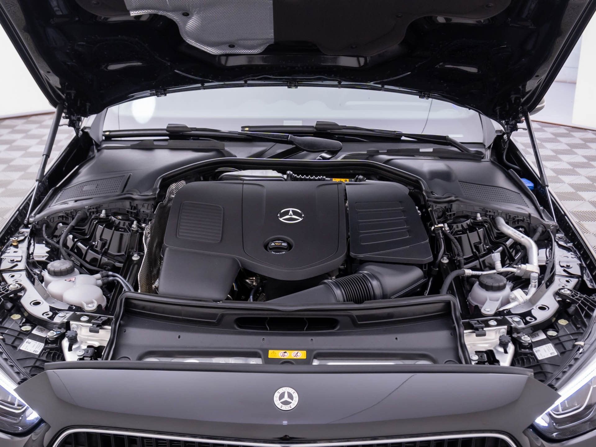 New 2026 Mercedes-Benz C 300 4MATIC Sedan image 29