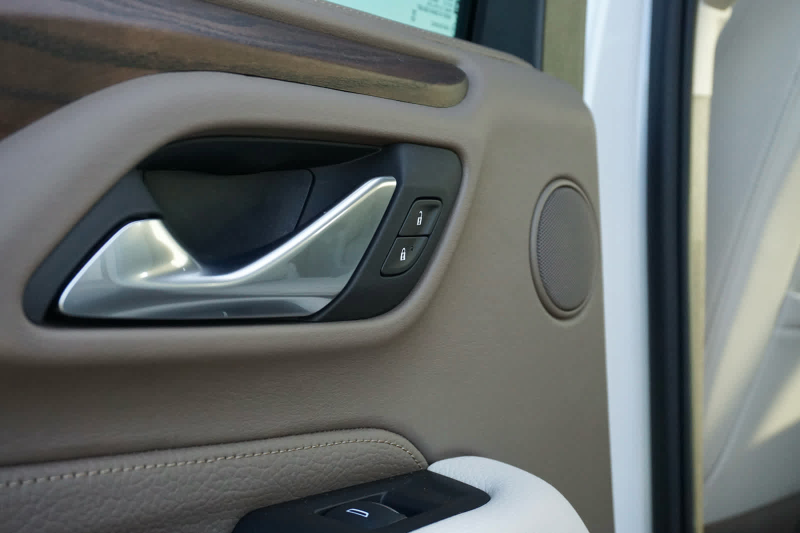 Used 2024 GMC Yukon Denali w/ LPO, Floor Liner Package AWD/4WD image 36