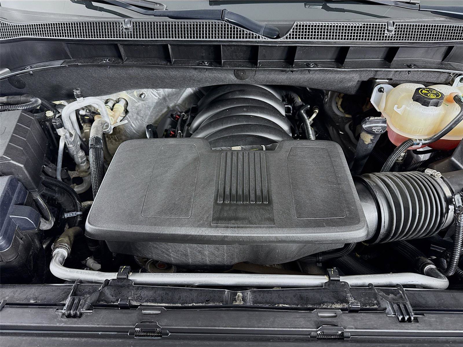 Used 2023 Chevrolet Tahoe Z71 w/ Luxury Package image 33