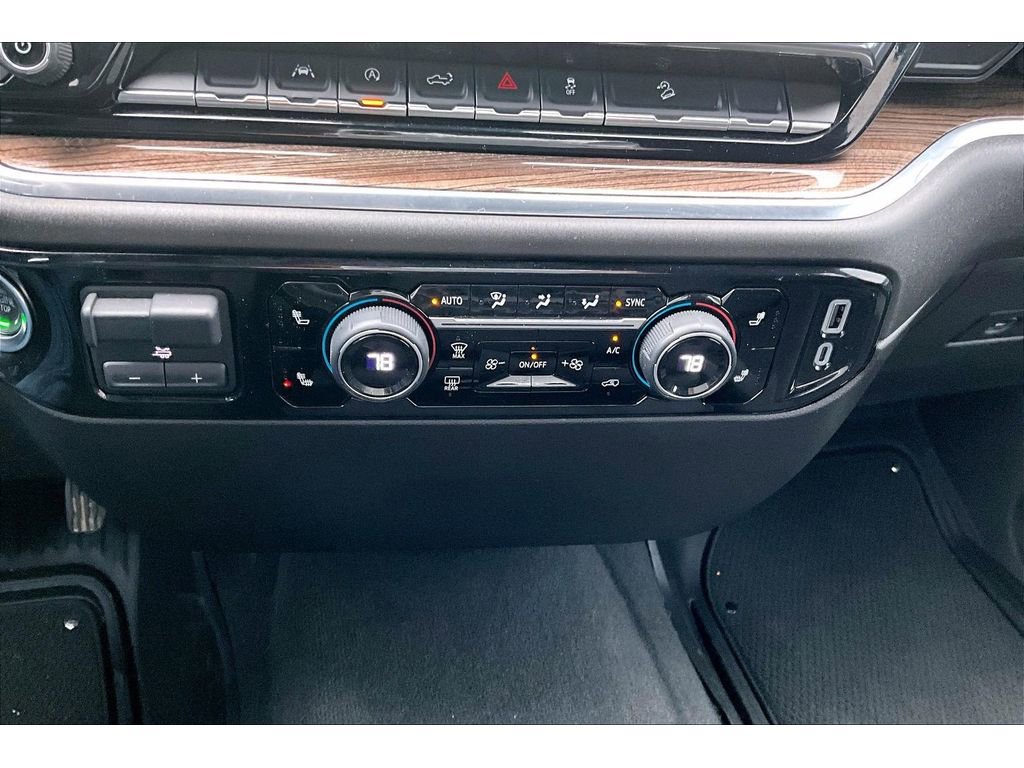 Used 2024 Chevrolet Silverado 1500 RST image 16