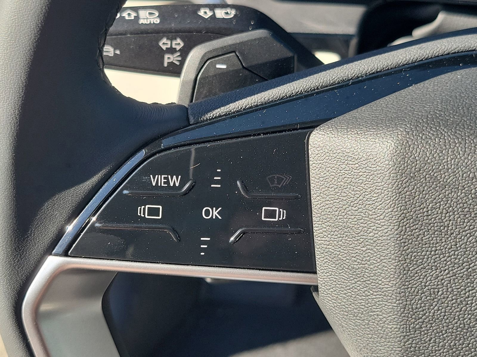 New 2025 Audi Q6 e-tron Premium image 23