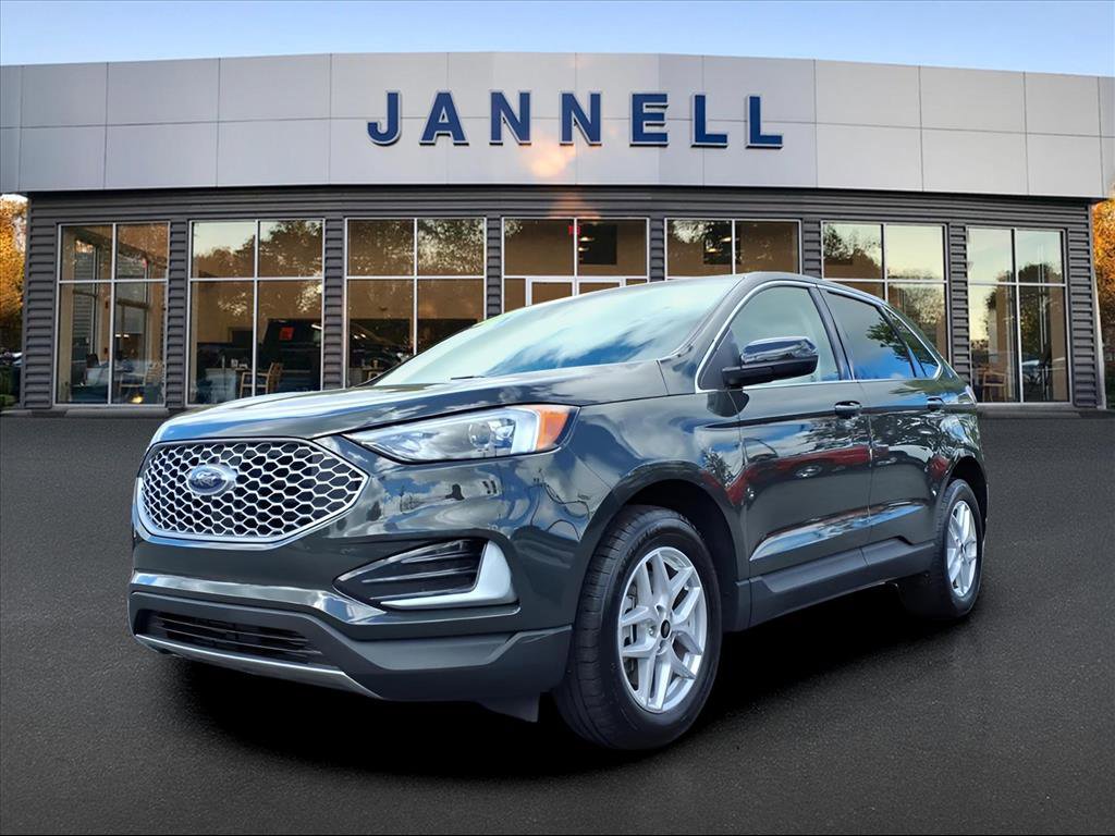 Used 2024 Ford Edge SEL w/ Class II Trailer Tow Package