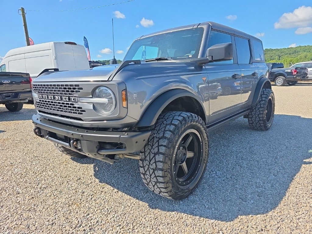 Used 2022 Ford Bronco Badlands image 3
