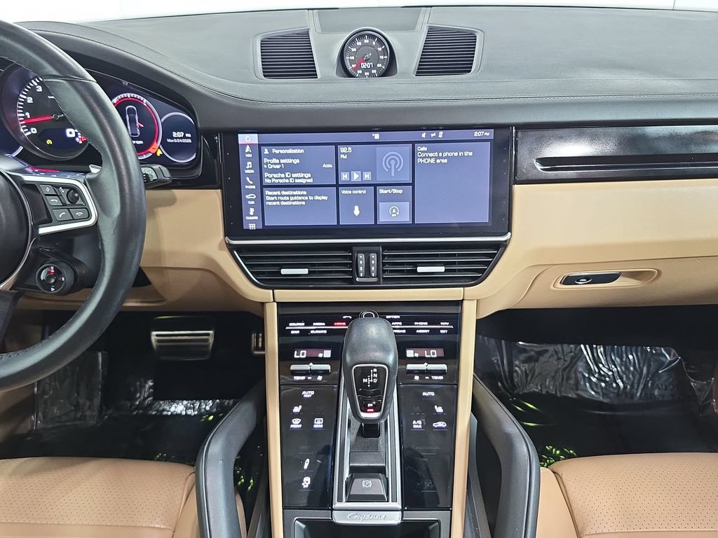 Used 2019 Porsche Cayenne S AWD/4WD image 16