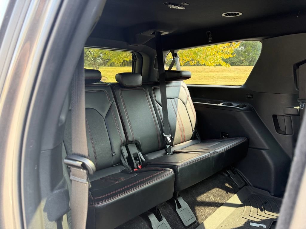 Used 2021 Ford Expedition Max Limited AWD/4WD image 12