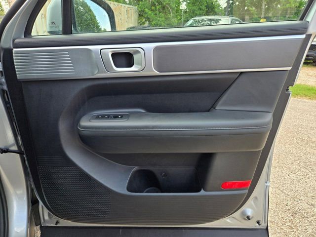 Used 2025 Hyundai Santa Fe SEL FWD image 27