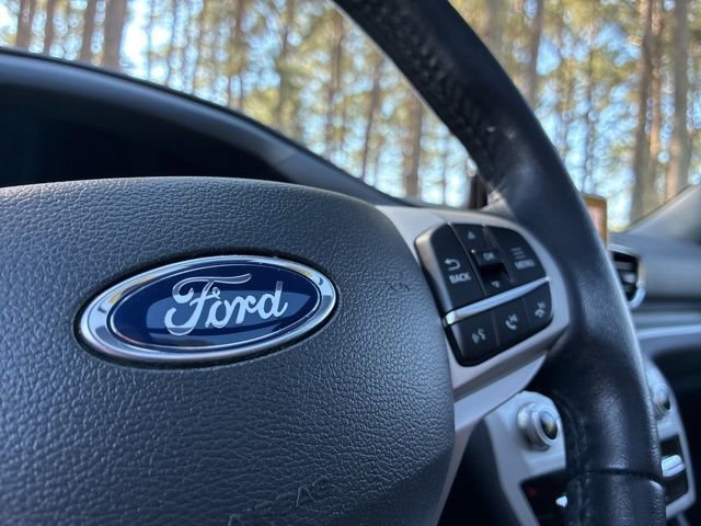 Used 2023 Ford Explorer XLT w/ Equipment Group 202A image 28